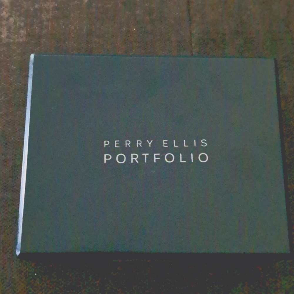 Perry Ellis Brown  wallet